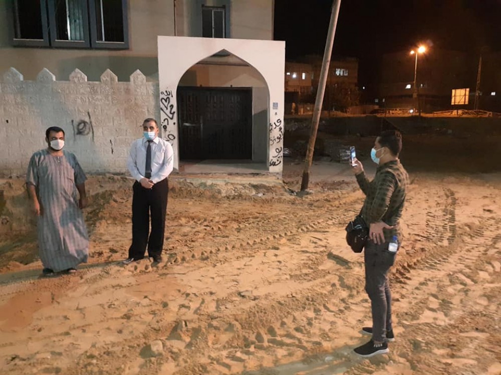 رئيس بلدية خان يونس يتفقد مشروعي سوق الخان والسكة