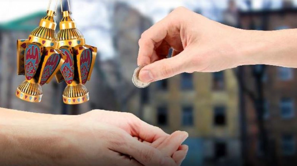 الصدقة في رمضان.. فضلها كبير وأجرها عظيم