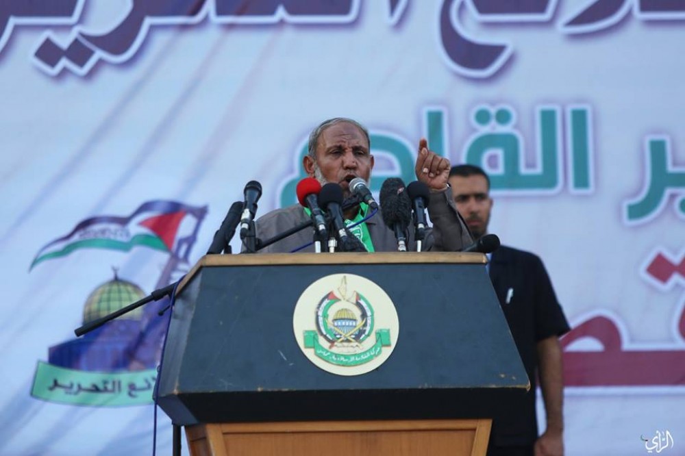 الزهار خلال كلمته في حفل تخريج مخيمات طلائع التحرير
