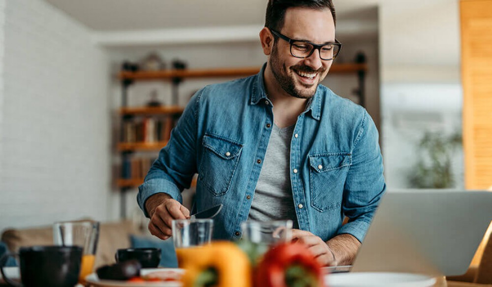 كيف تتناول الطعام بطريقة تساعد فى تعزيز نشاطك وطاقتك؟