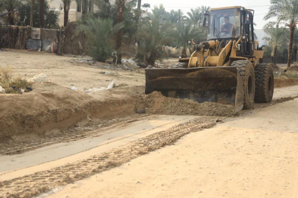 بلدية خان يونس تشرع بترميم الشوارع المتضررة 