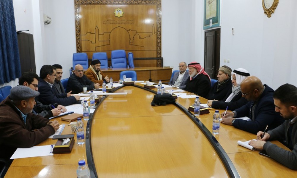التشريعي يعقد جلسة استماع لنائب رئيس متابعة العمل الحكومي