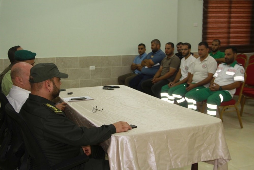الخدمات الطبية تنظم دورة حول الرعاية التكتيكية لإصابات الحروب 