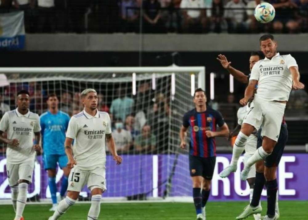 صاروخ رافينيا يحسم الكلاسيكو الودي لبرشلونة