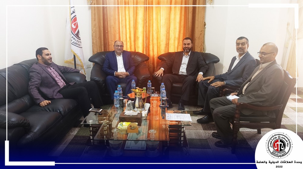 المستشار الحتة ورئيس ديوان المظالم يعززان التعاون المشترك