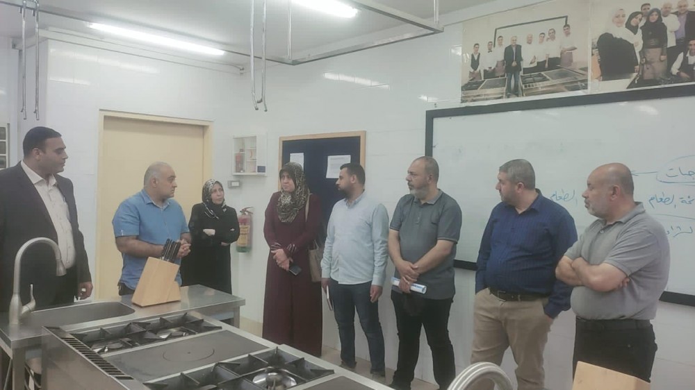 السياحة تبحث مع 
