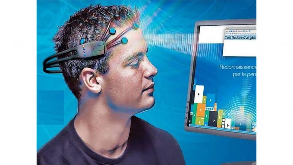 تقنية جديدة للمعاقين لاستخدام  تطبيقات الحاسوب بمجرد التفكير بها