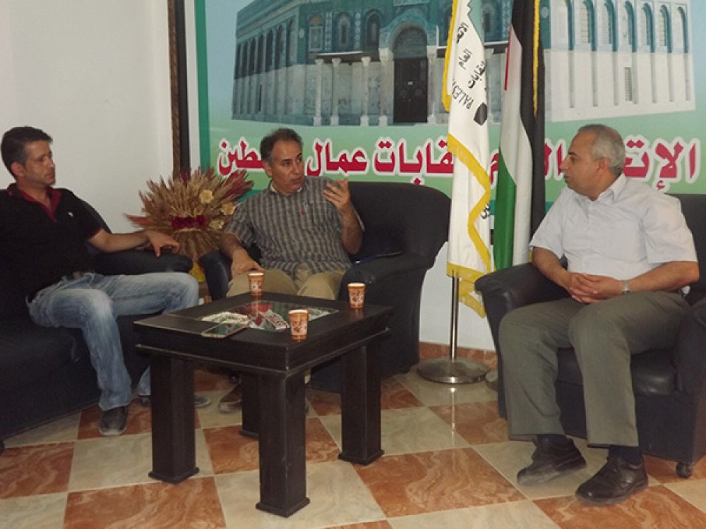 نقابات العمال تطالب شركة الكهرباء بحل مشكلة  العاملين فيها