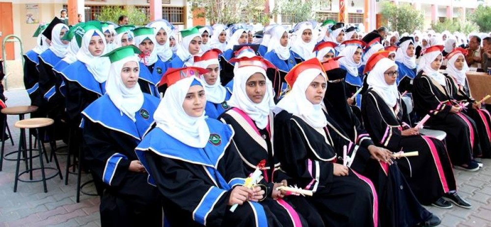 الطلبة الأوائل في رفح