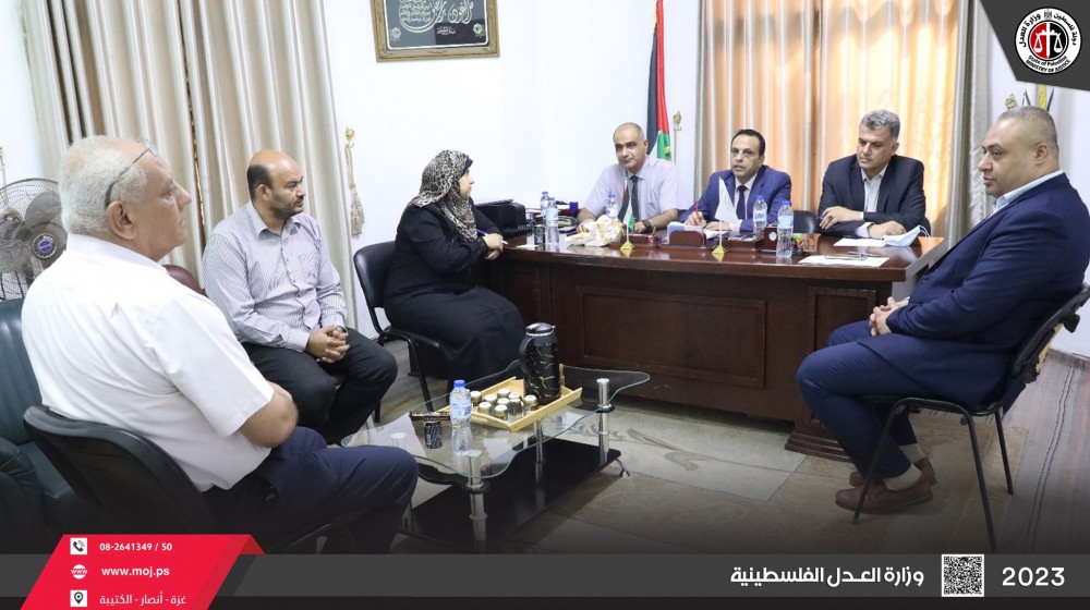 وزارة العدل تعقد مقابلات لنيل رخصة مترجم قانوني باللغتين اليونانية والصينية