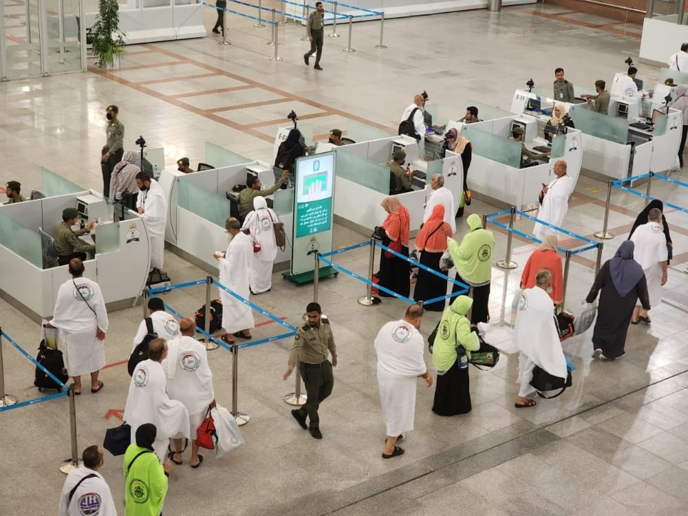 جانب من وصول الحجاج لمطار جدة 