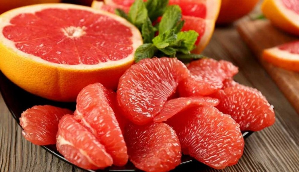 أضرار تفاعل الجريب فروت مع الأدوية المخفضة للكوليسترول..