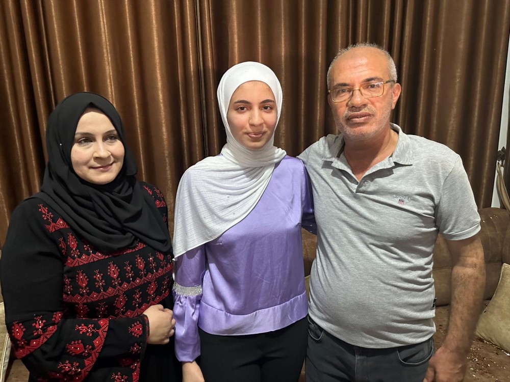 فرحة طلبة الثانوية العامة في نجاحهم  - توجيهي 2023 (36)
