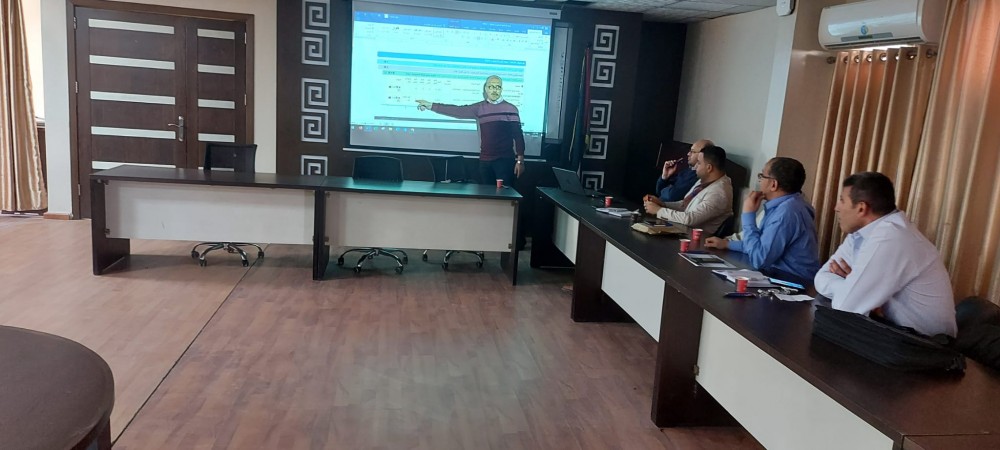 إدارة المستشفيات تناقش البرنامج المحوسب لخطة المستشفيات 