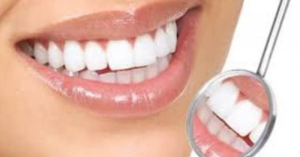لتقوية صحة اللثة والأسنان تناول هذه الأطعمة