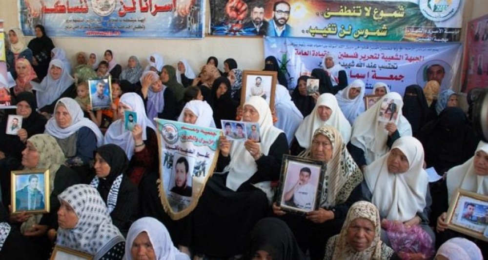لجنة الاسرى يسلمون الإتحاد الأوروبي مذكرة حول أوضاع الأسرى 