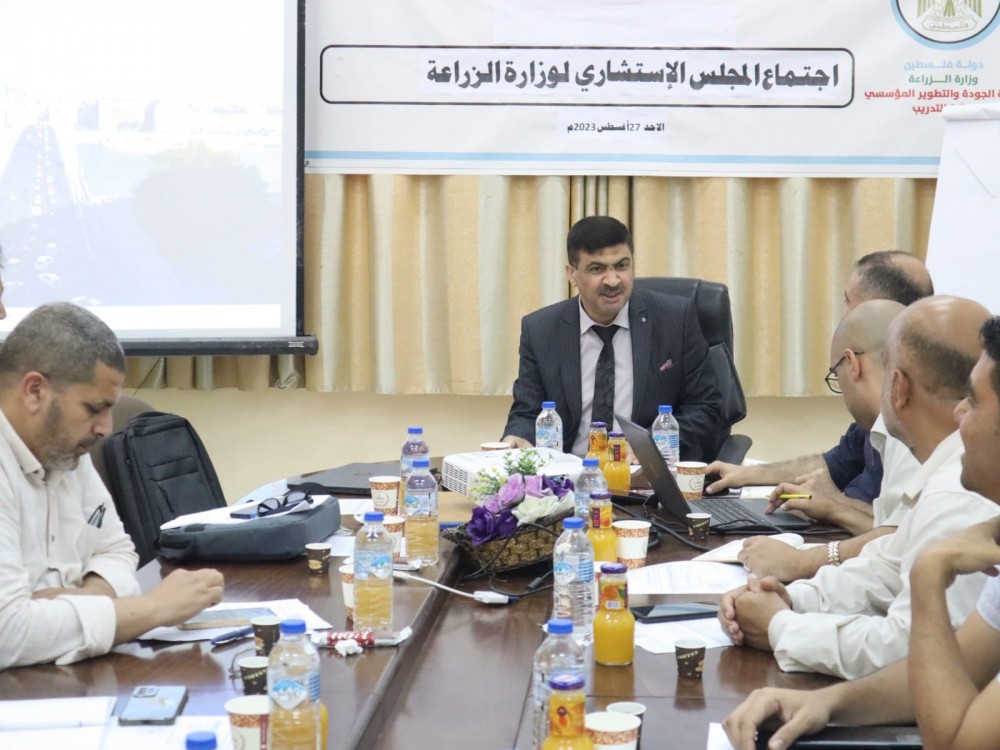 وزارة الزراعة تؤكد على أهمية الغذاء الآمن وتطوير القطاع الزراعي