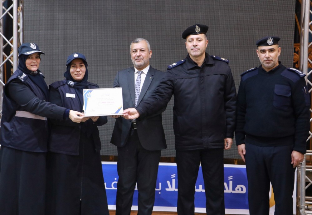  شرطة محافظة غزة تُنظم حفلاً تكريمياً لكوادرها