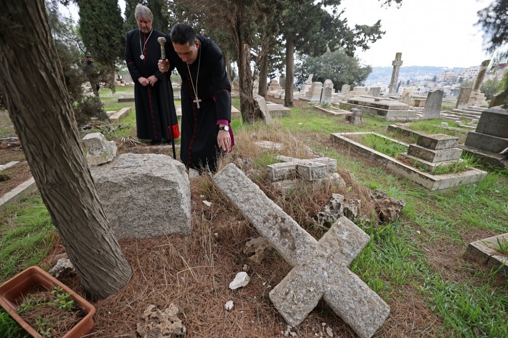 مسيحيو القدس يشتكون من عربدة المستوطنين و