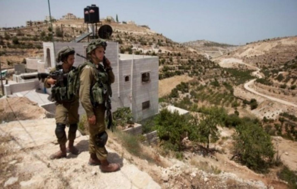 الاحتلال يواصل قمع الفلسطينيين والتضيق عليهم بالضفة الغربية