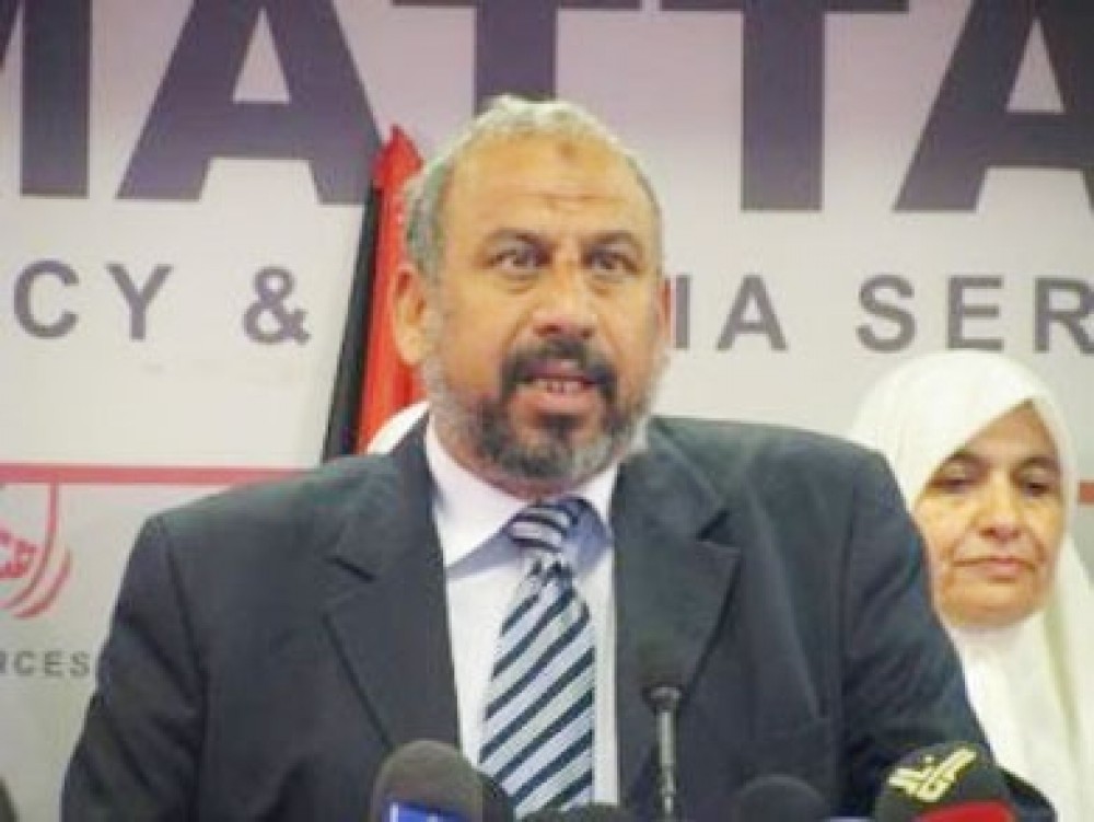 النائب عمر عبد الرازق 