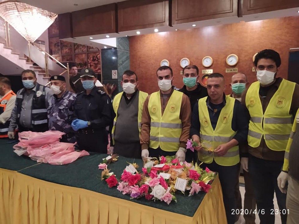 طوارئ التنمية الاجتماعية تهنيء المستضافين بعد خروجهم من الحجر الصحي