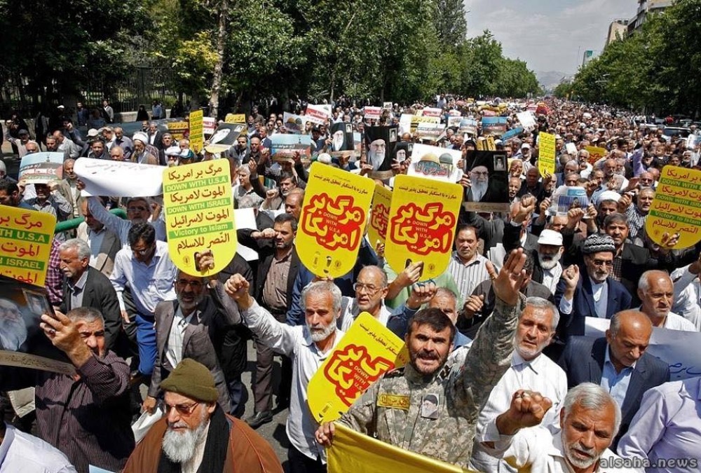 ايران تنظم مسيرة حاشدة رفضاً لقرار نقل السفارة إلى القدس