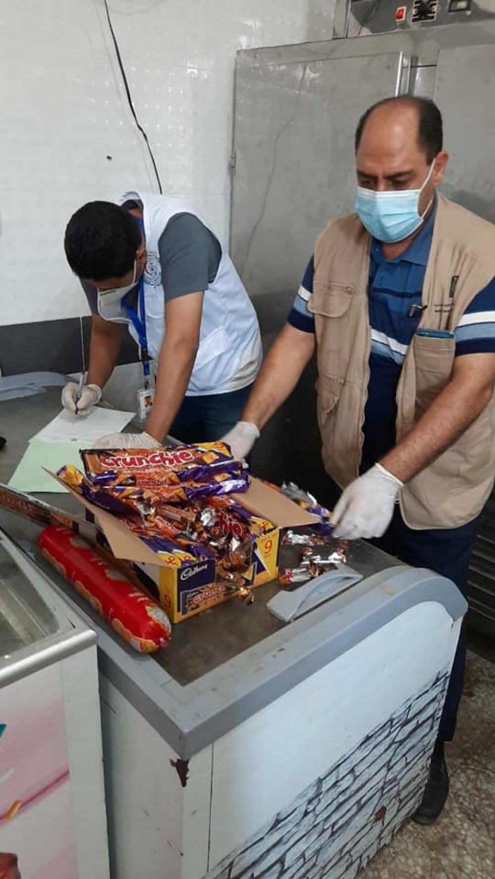 الطب الوقائي: إتلاف 7226 كيلوجرام مواد غذائية منتهية الصلاحية 