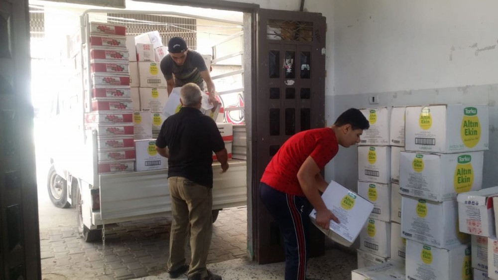  جمعية أرض الإسراء: توزيع  300 طرد غذائي لأسر فقيرة في الشجاعية