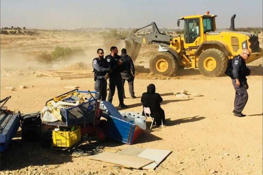 اعتداءات الاحتلال ومستوطنيه تتواصل في الضفة والقدس