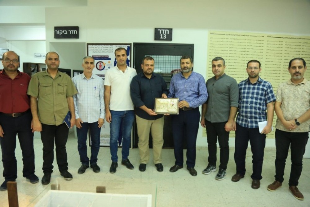 وزارة الأسرى والداخلية تبحثان سبل التعاون المشترك 