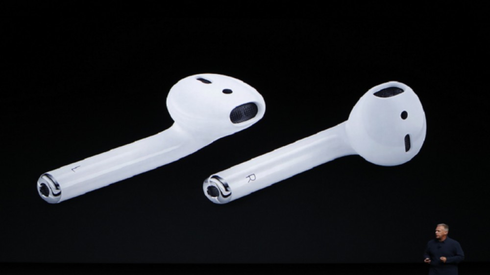 هل يمكن أن تعمل AirPods من آبل كمساعدات على السمع؟