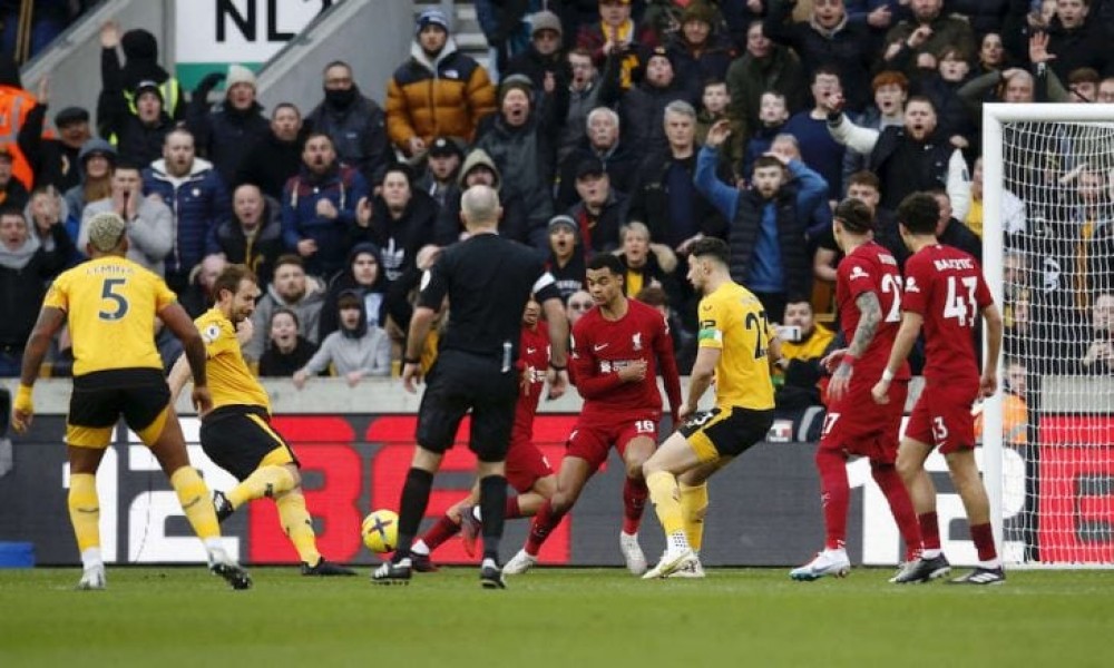 ليفربول المترنح يخسر 3-صفر أمام ولفرهامبتون