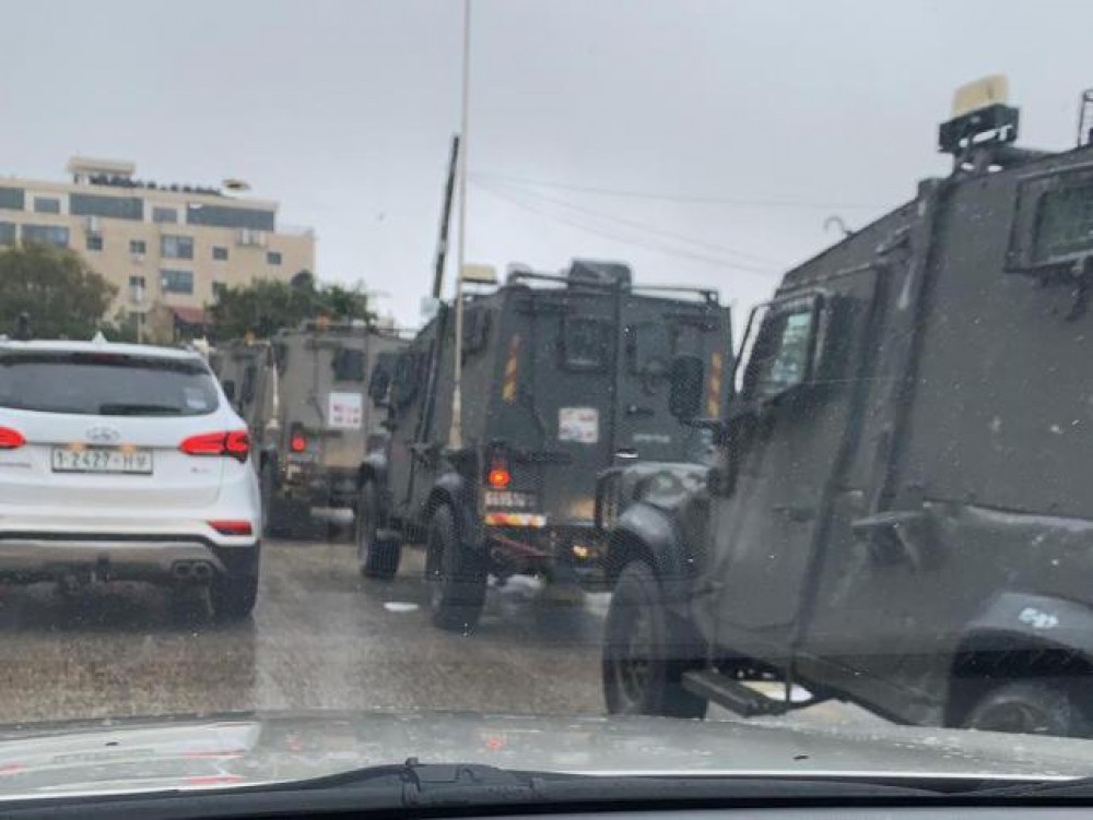 جانب من اقتحام جيبات الاحتلال لمدينة رام الله 