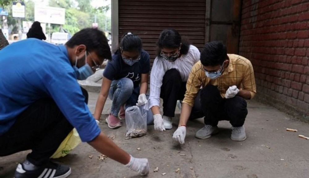 دمى من أعقاب السجائر لأجل بيئة نظيفة!