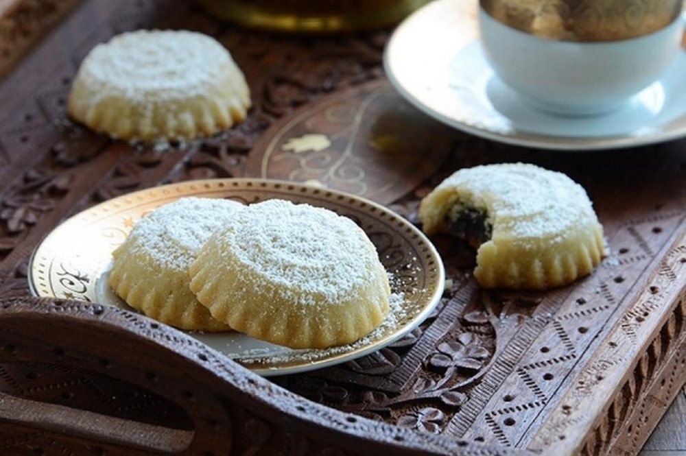 4 أضرار لتناول الكعك بكميات كبيرة في عيد الفطر 