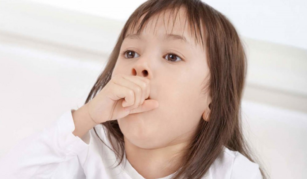 تعرف على أشهر أسباب الكحة الصباحية.. نزلات البرد أهمها