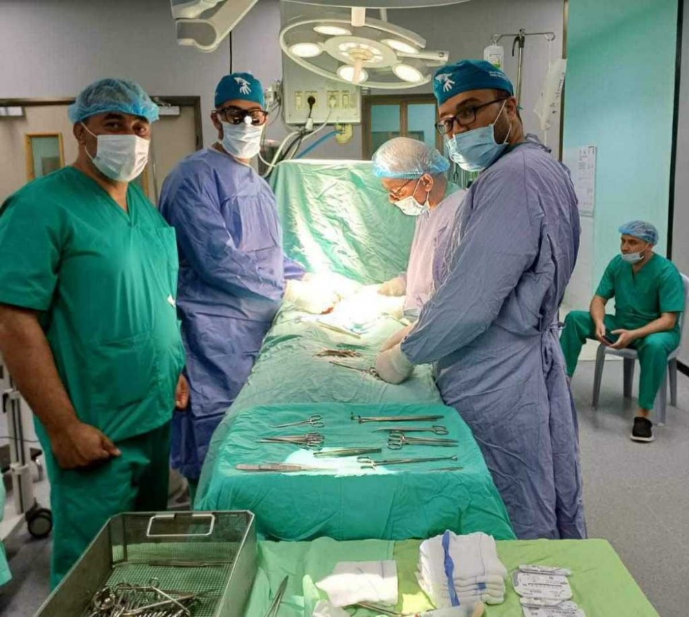 المستشفى الأوروبي يستقبل وفداً أمريكيا متخصصاً في جراحة الأطفال 