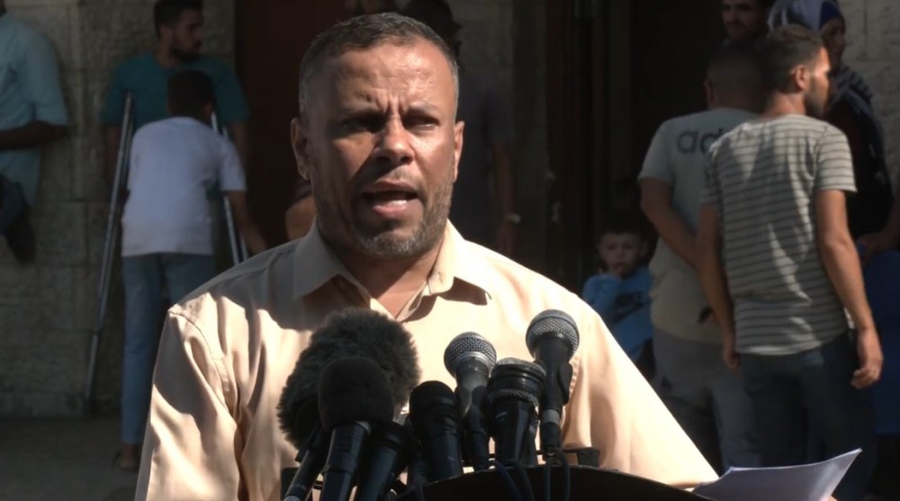 صورة المؤتمر الصحفي للمكتب الإعلامي الحكومي ارتفاع أعداد الشهداء عن 40,000 شهيدٍ ممن وصلوا إلى المستشفيات و10,000 مفقودٍ تحت الأنقاض 