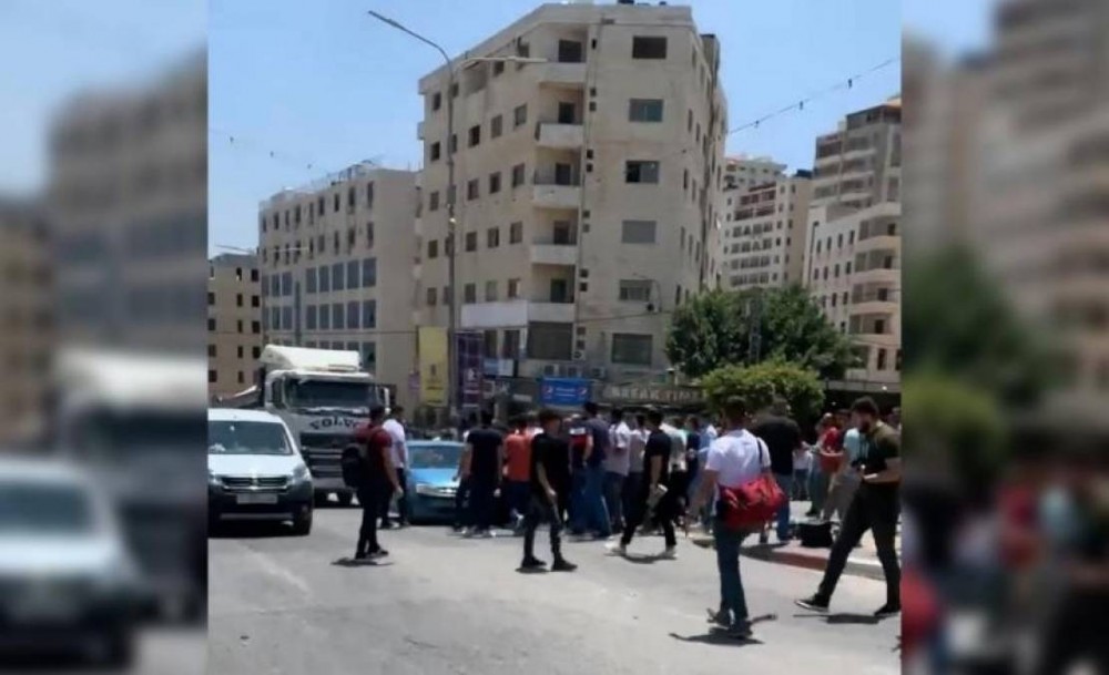 عناصر من السلطة وشبيبة فتح تعتدي على 4 صحفيين بالخليل