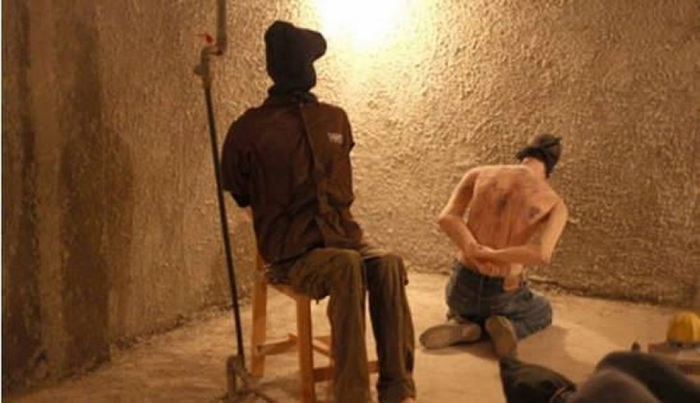 تعذيب الأسرى