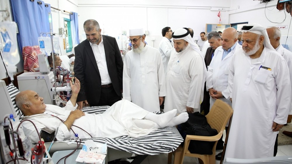  لجنة التربية بالتشريعي تتفقد قسم الكُلى بمجمع الشفاء الطبي