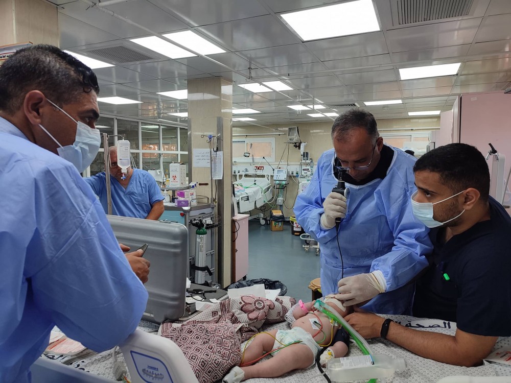 مستشفى النصر للأطفال تجري عمليات صغرى للشق الحنجري 