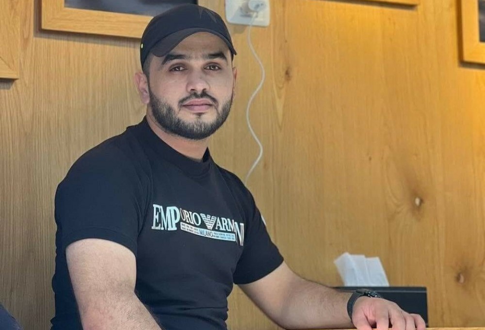 المعتقل لدى السلطة مصعب اشتية 