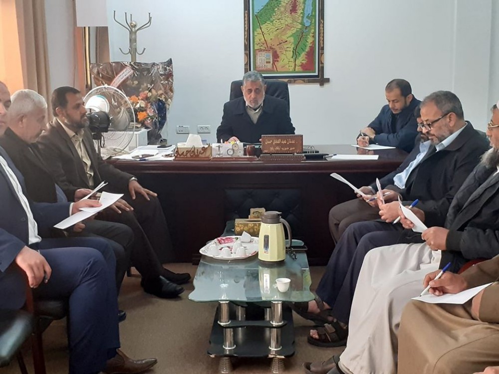 أوقاف رفح تعقد اجتماعًا طارئًا وترفع مستوى جهوزيتها 