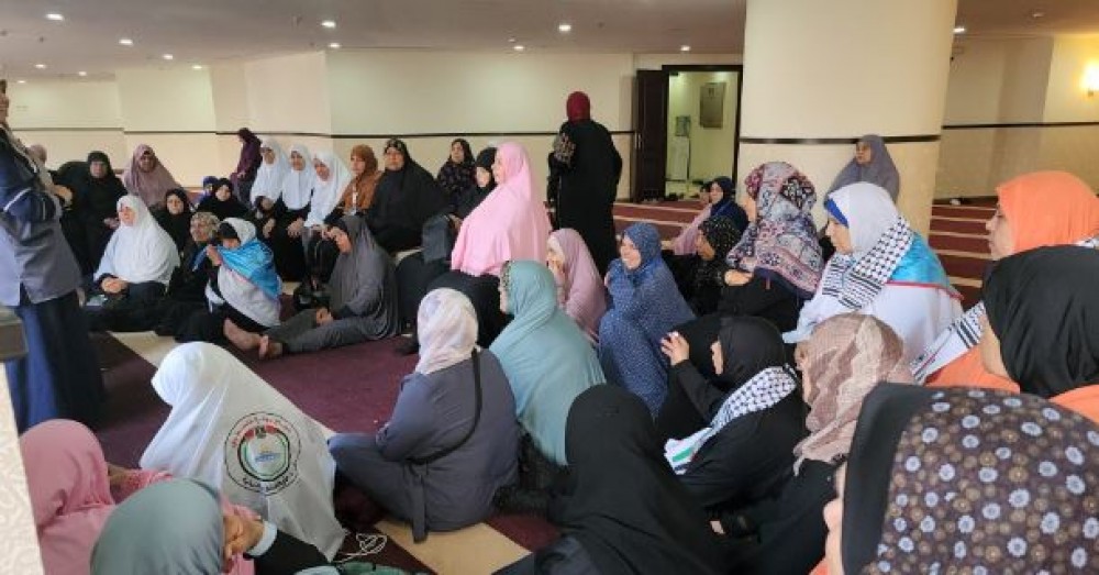 بعثة الوعظ تشرح مناسك الحج للحجاج في مكة المكرمة
