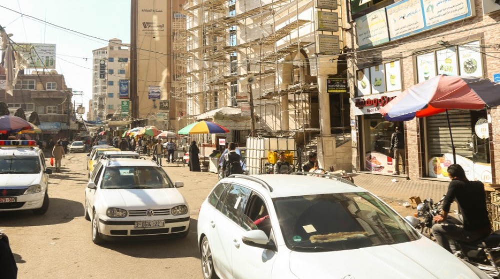 بلدية خان يونس تنفذ حملة تنظيم وفتح شوارع مركز  المدينة