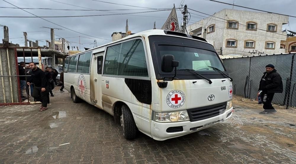 الاحتلال يفرج عن 24 أسيراً من غزة