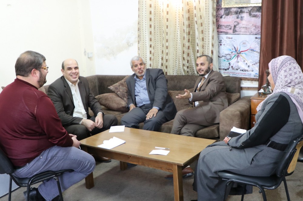 العممل 