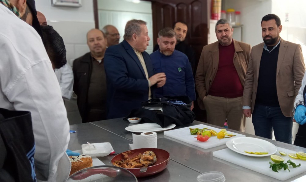 السياحة تتفقد الامتحانات العملية لفنون الطهي بكلية مجتمع غزة